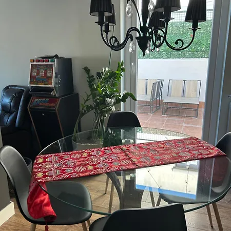 Piso Miraflores 萨拉戈萨